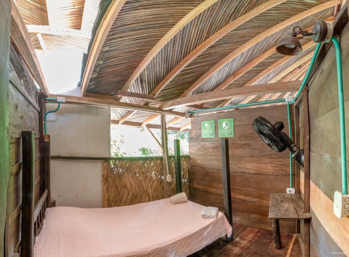 Hostal La Media Luna パロミノ エクステリア 写真